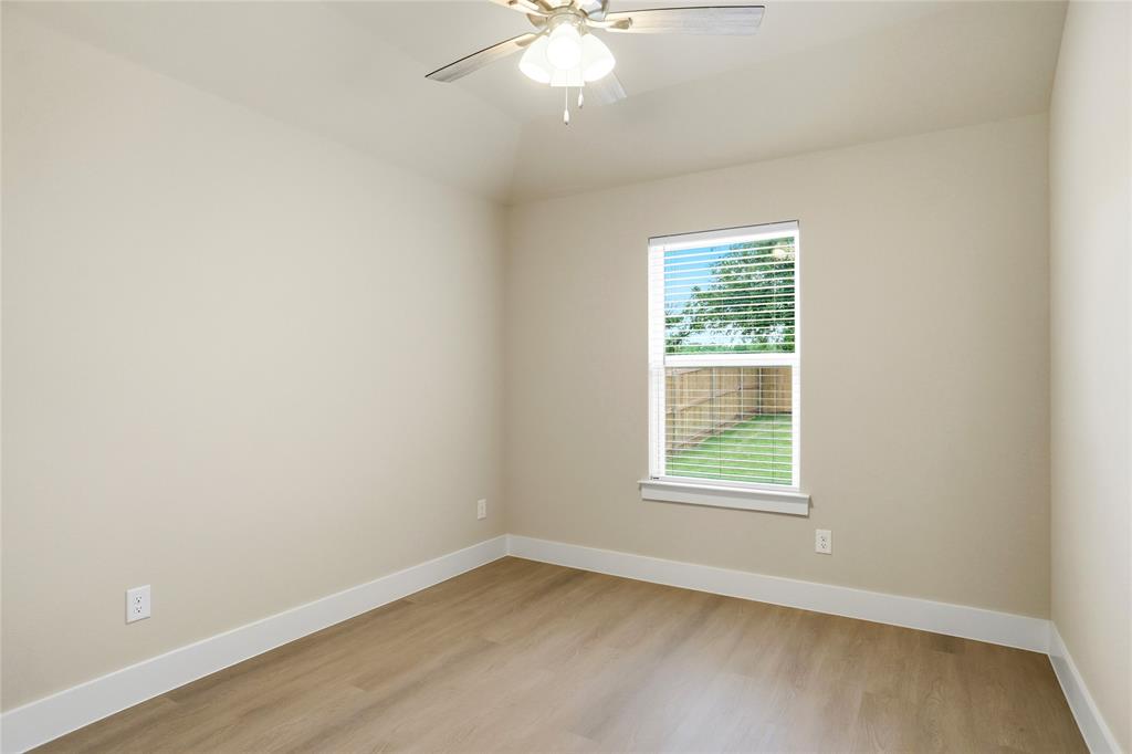 137 Joel Street Springtown, TX 76082 - Photo 12 of 15