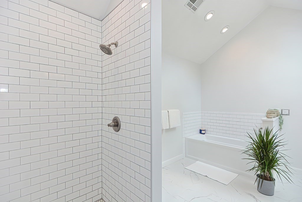 9 Delaware Road Medfield, MA 02052 - Photo 23 of 42 Gallery Image 23