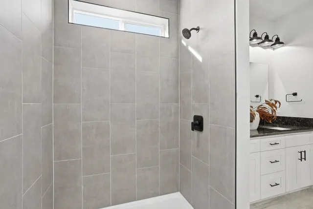 $699,900 | 41927 North Darknell Road, Elk, WA 99009