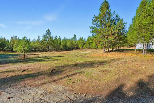 $699,900 | 41927 North Darknell Road, Elk, WA 99009