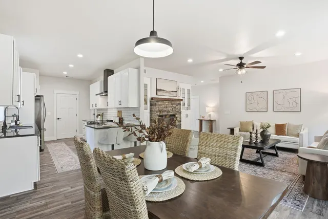 $699,900 | 41927 North Darknell Road, Elk, WA 99009