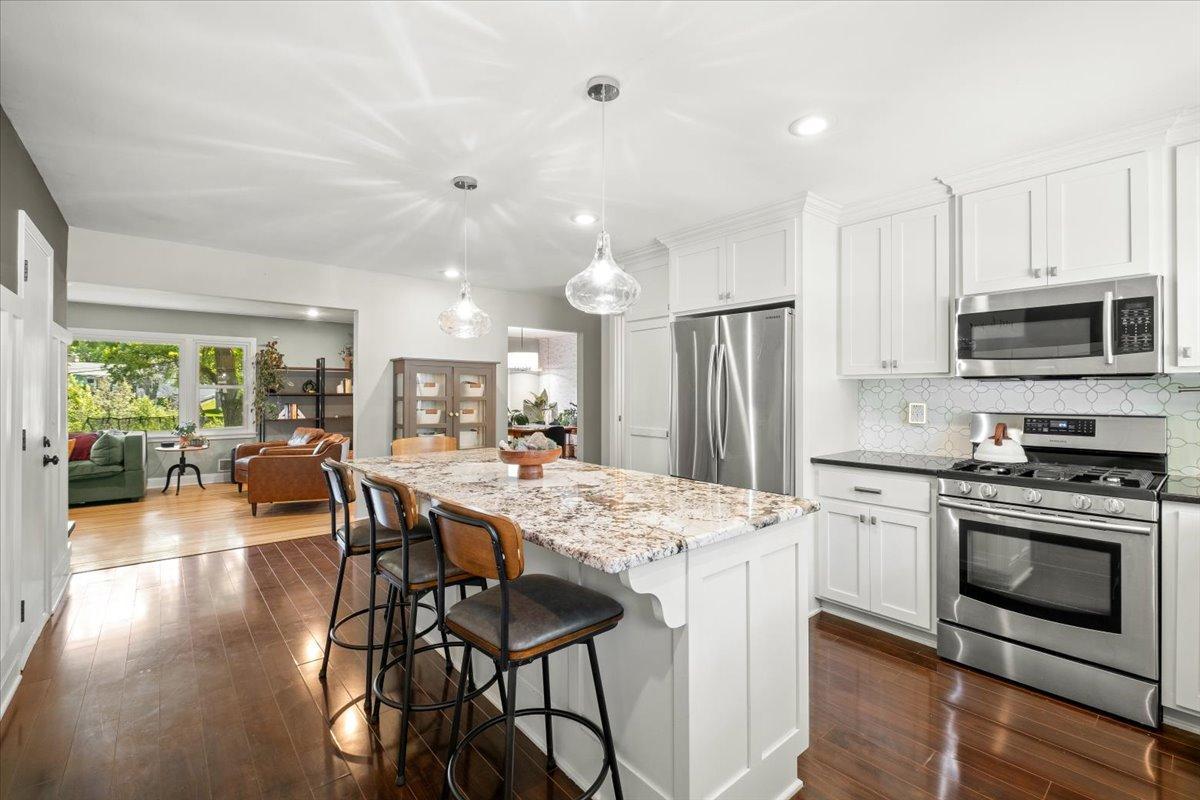 3341 Decatur Lane St. Louis Park, MN 55426 - Photo 4 of 33 Gallery Image 4