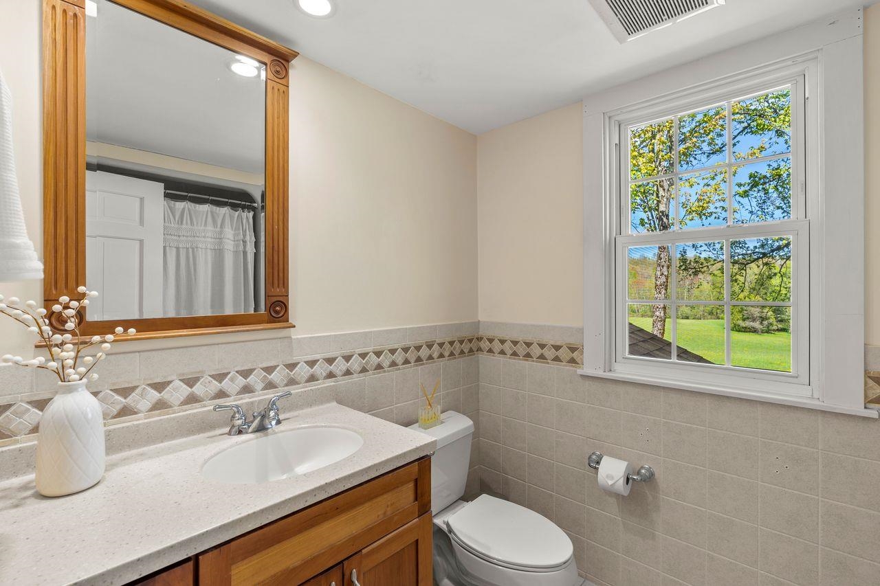 76 Dow Road Hollis, NH 03049 - Photo 26 of 47