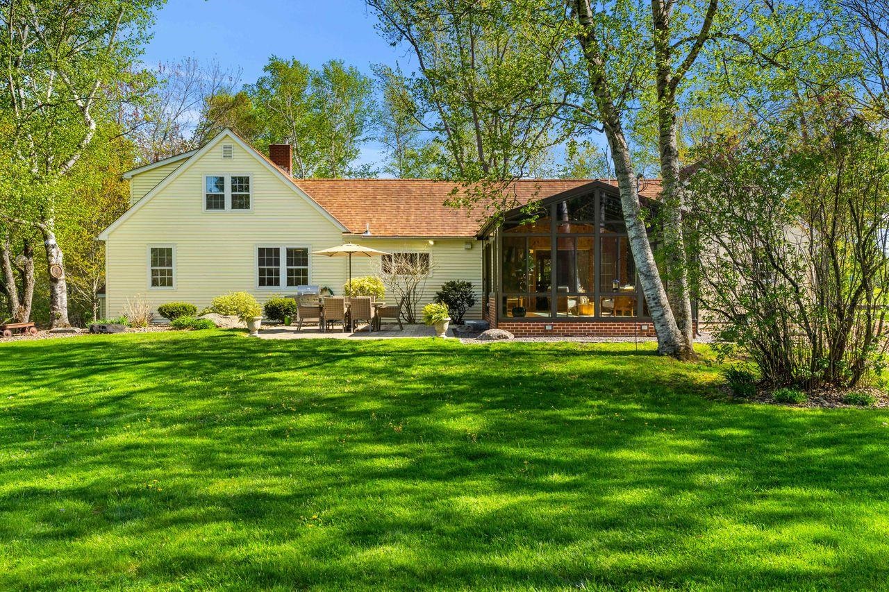 76 Dow Road Hollis, NH 03049 - Photo 6 of 47