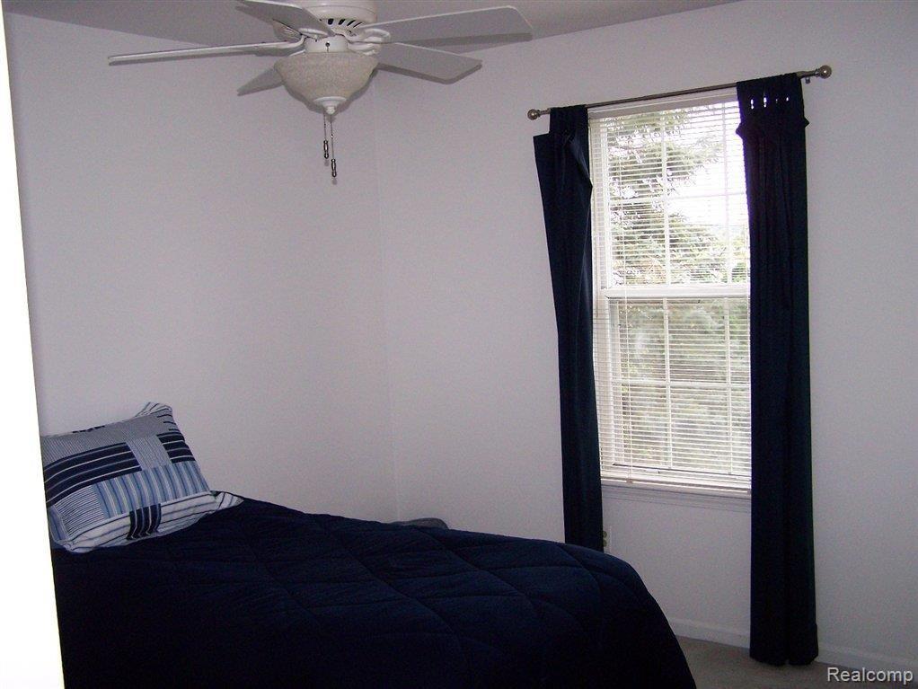 24205 Jamestowne Road Novi, MI 48375 - Photo 10 of 13 3rd Bedrom
