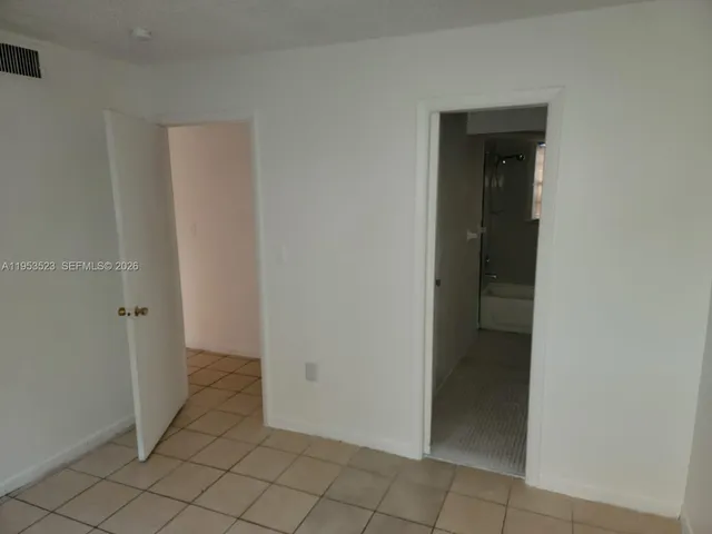 $1,700 | 17255 Southwest 95th Avenue, Unit 249, Palmetto Bay, FL 33157