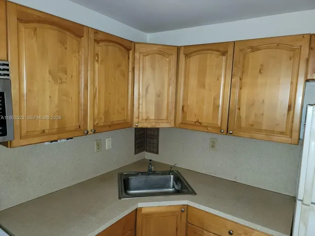 $1,700 | 17255 Southwest 95th Avenue, Unit 249, Palmetto Bay, FL 33157