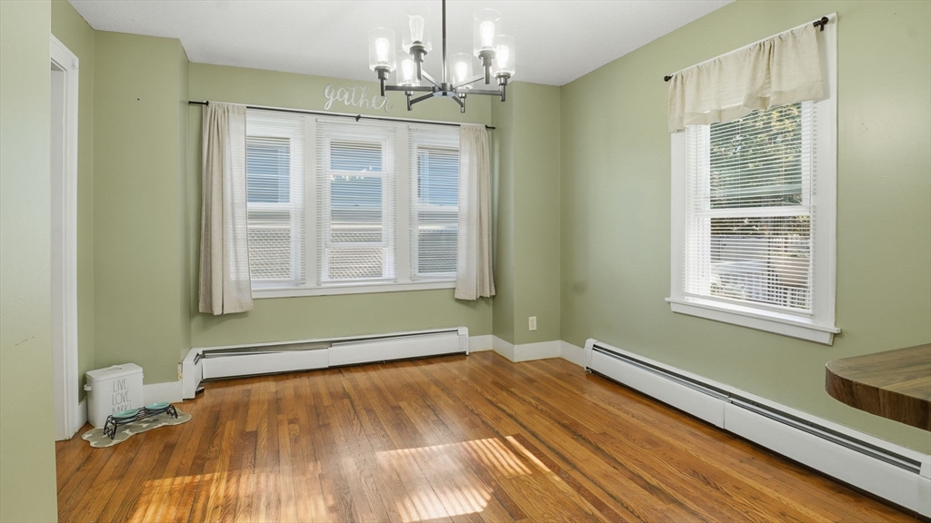 87 Lakevilla Avenue Springfield, MA 01109 - Photo 11 of 39