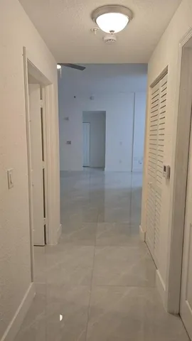 $2,400 | 2801 Riverside Drive, Unit 104, Coral Springs, FL 33065