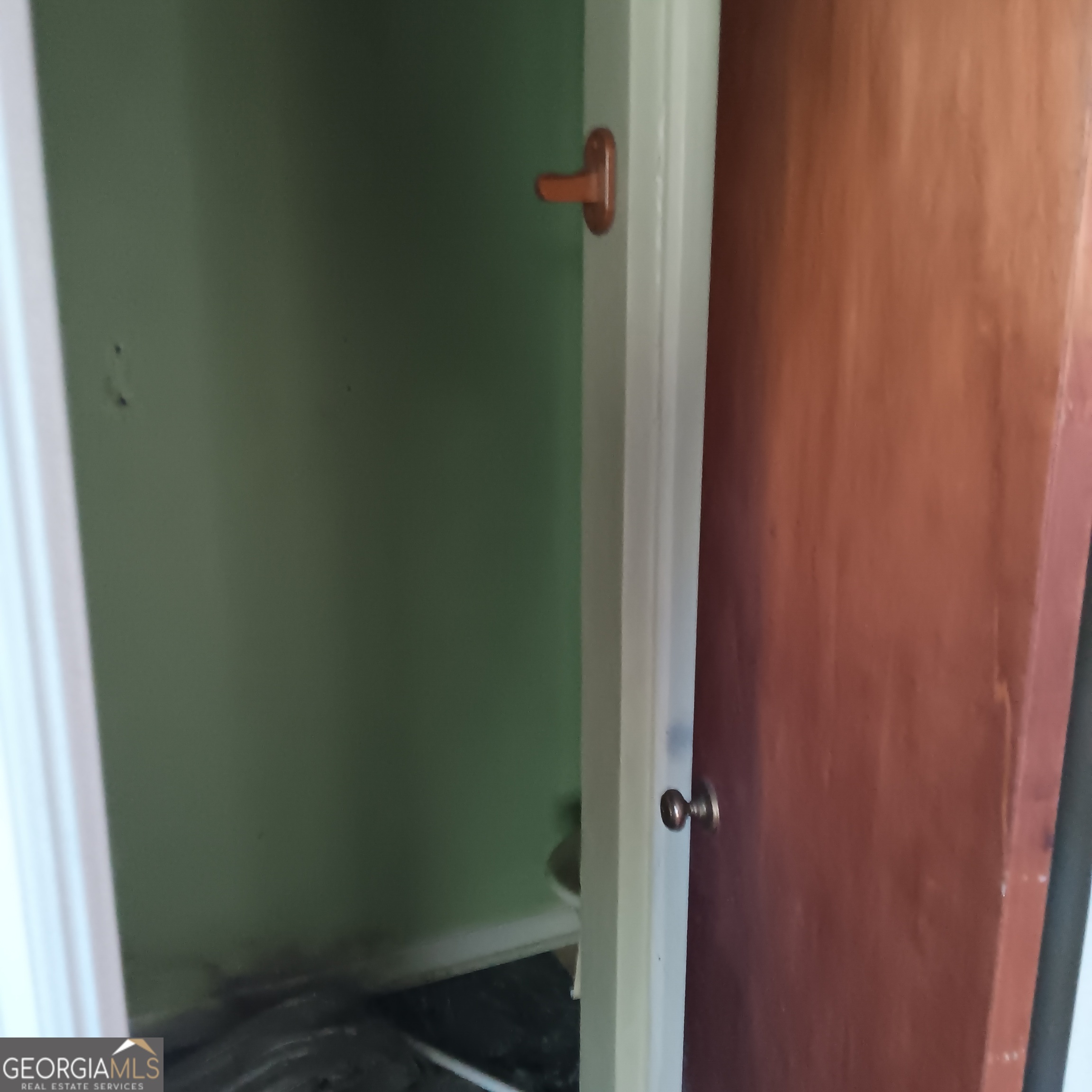 4377 Rock Mills Road LaGrange, GA 30240 - Photo 16 of 27 a close up of a shower