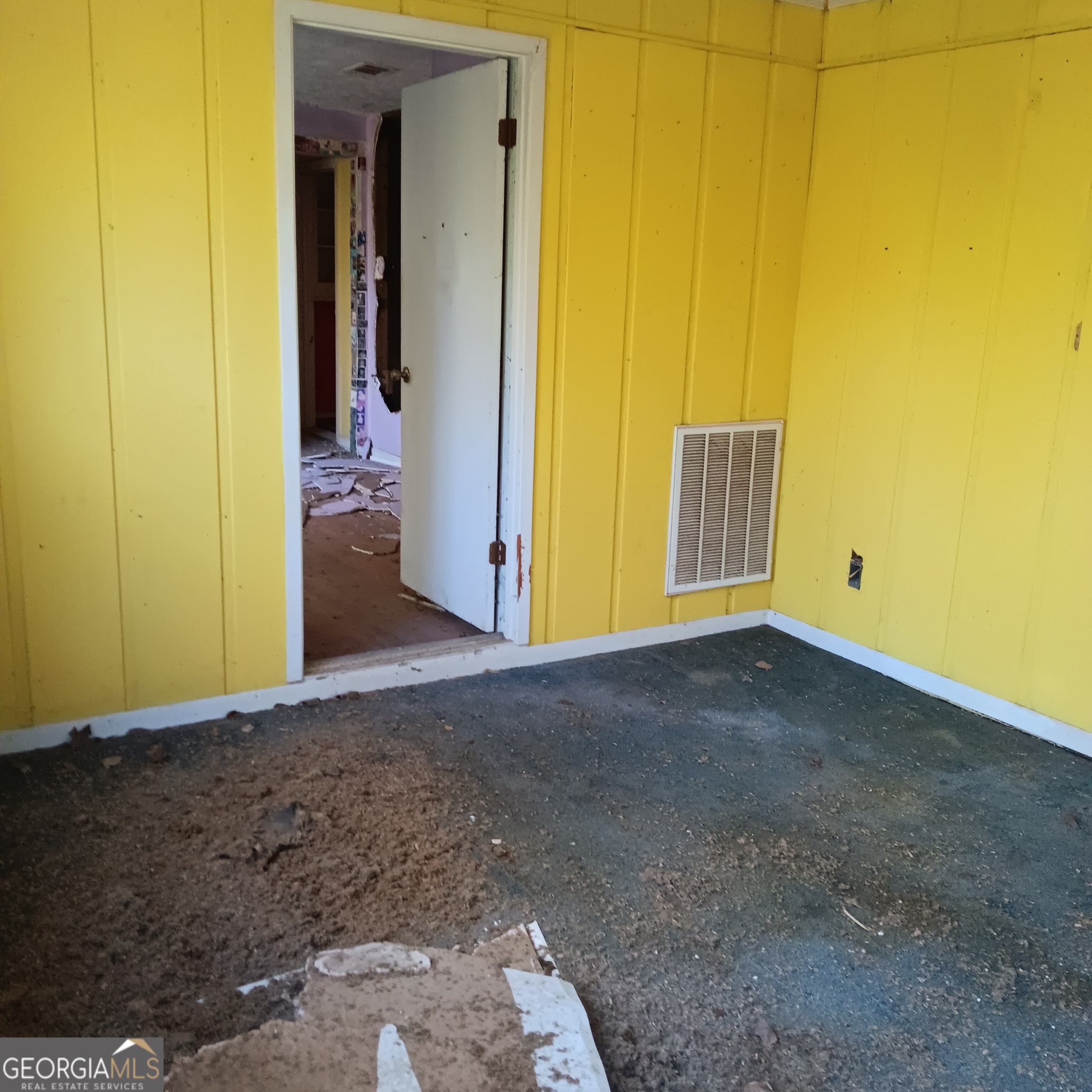 4377 Rock Mills Road LaGrange, GA 30240 - Photo 9 of 27 a view of an empty room with windows