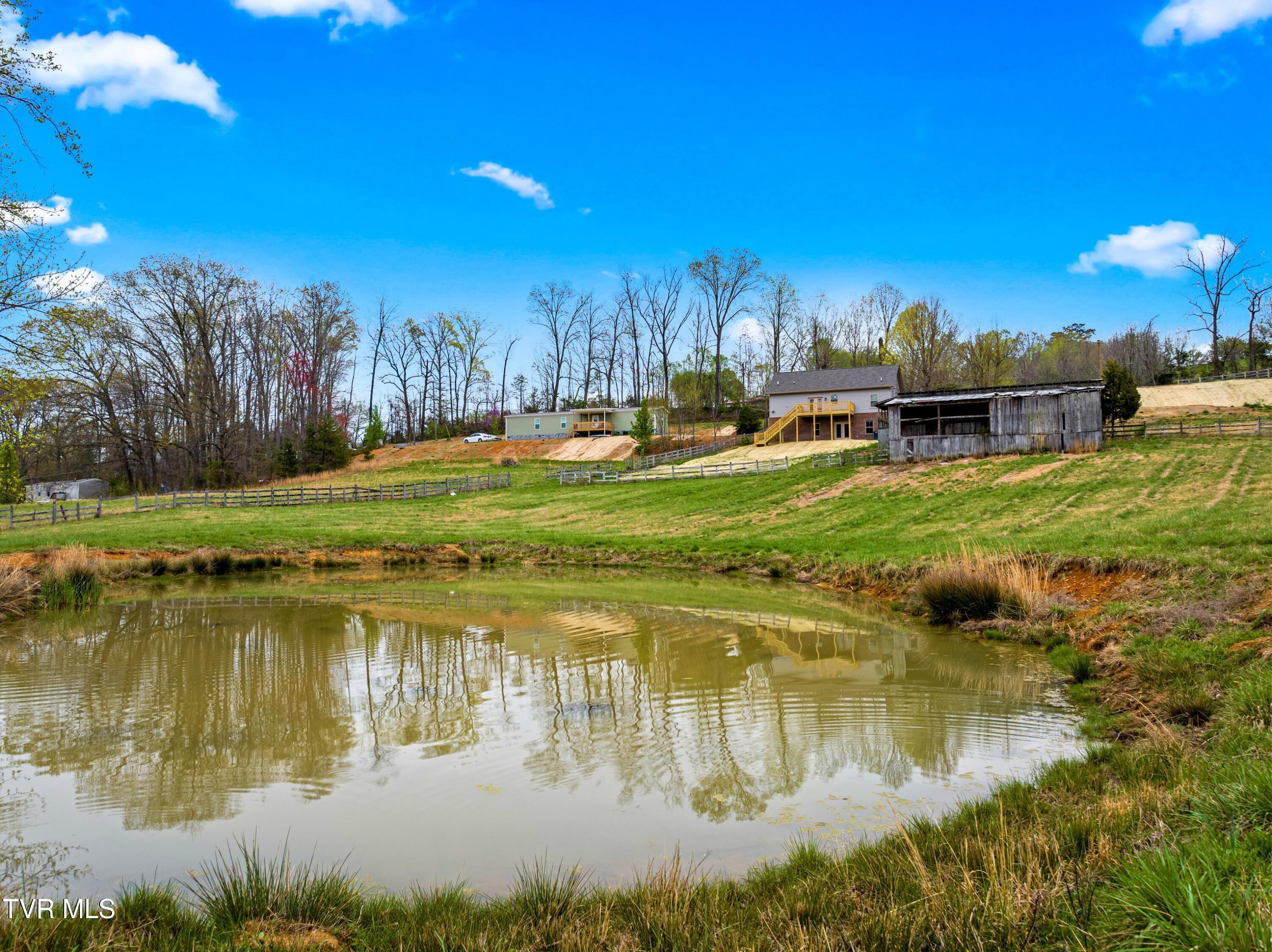 174 Grassy Valley Road Whitesburg, TN 37891 - Photo 18 of 44 033-174GrassyValleyRoad-Whitesburg-TN-37