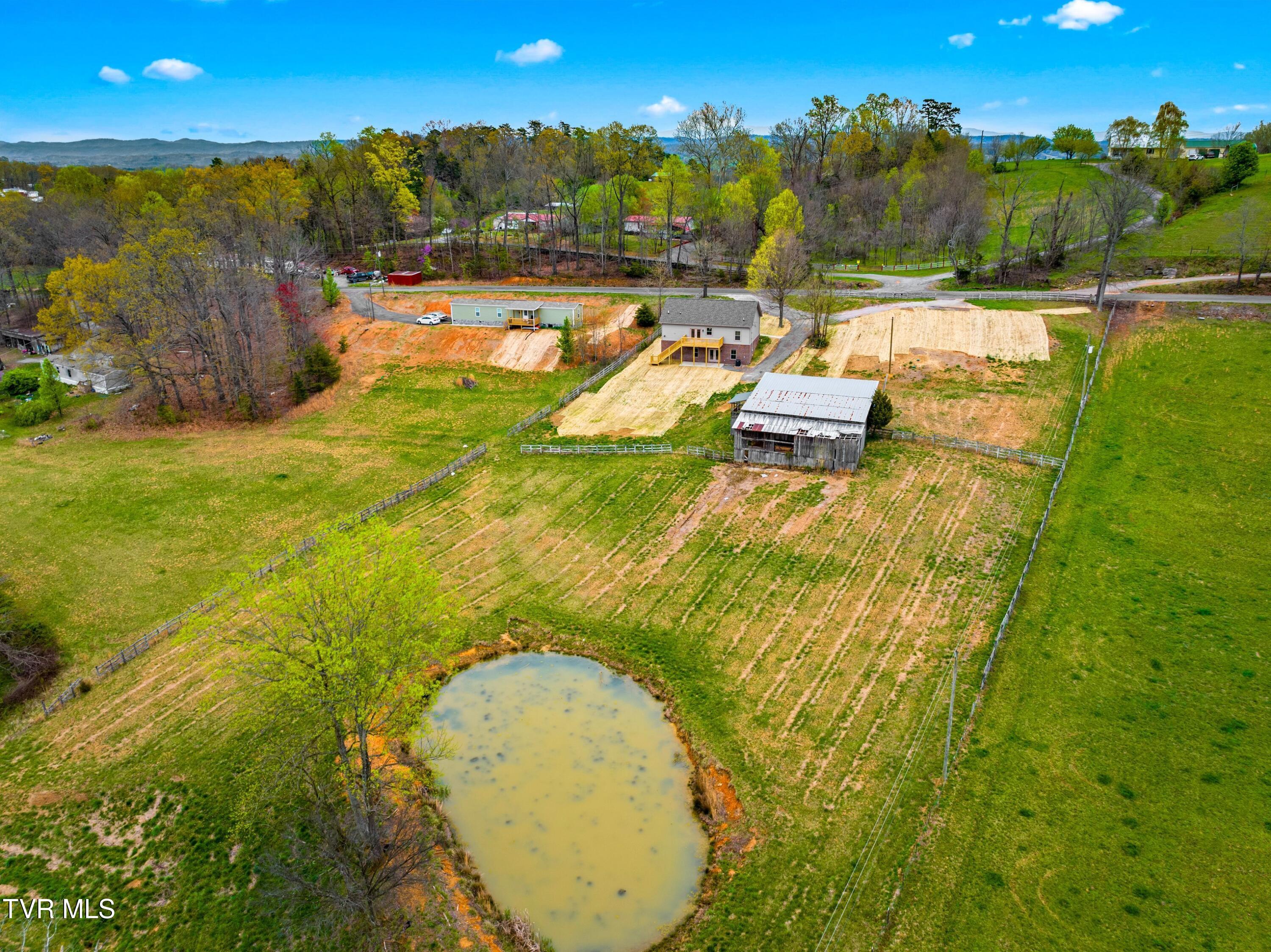 174 Grassy Valley Road Whitesburg, TN 37891 - Photo 20 of 44 035-174GrassyValleyRoad-Whitesburg-TN-37