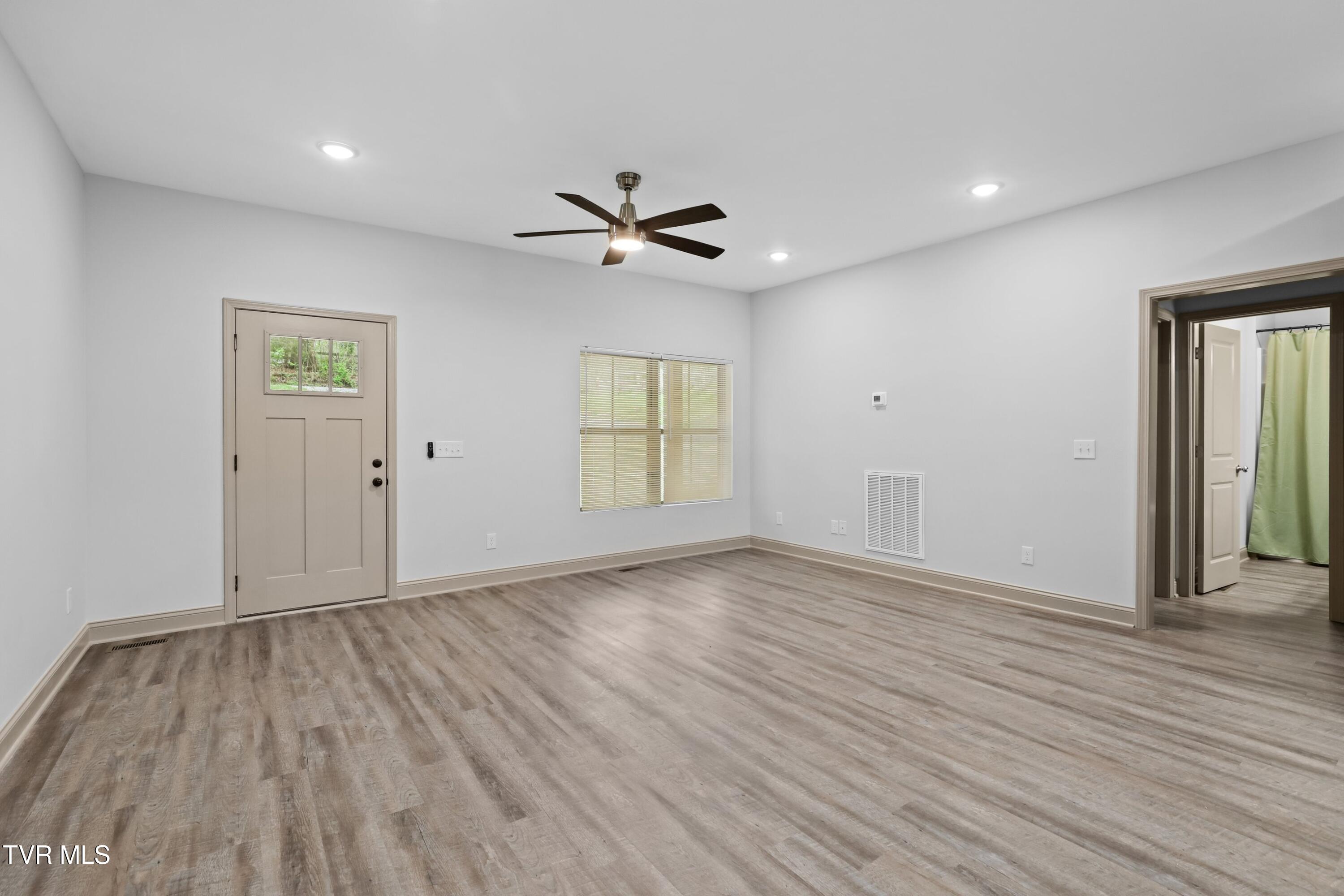 174 Grassy Valley Road Whitesburg, TN 37891 - Photo 28 of 44 008-174GrassyValleyRoad-Whitesburg-TN-37