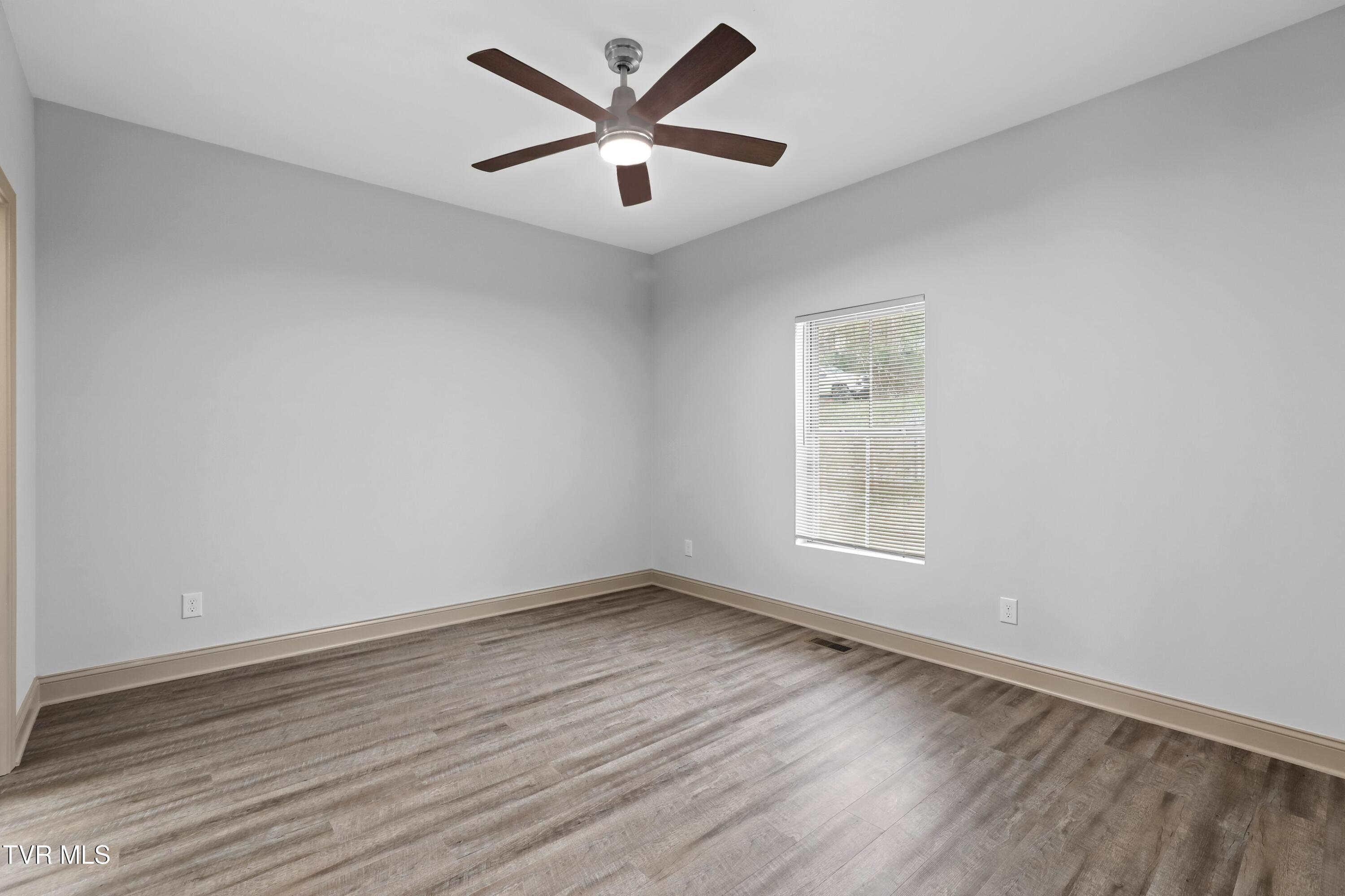 174 Grassy Valley Road Whitesburg, TN 37891 - Photo 32 of 44 012-174GrassyValleyRoad-Whitesburg-TN-37