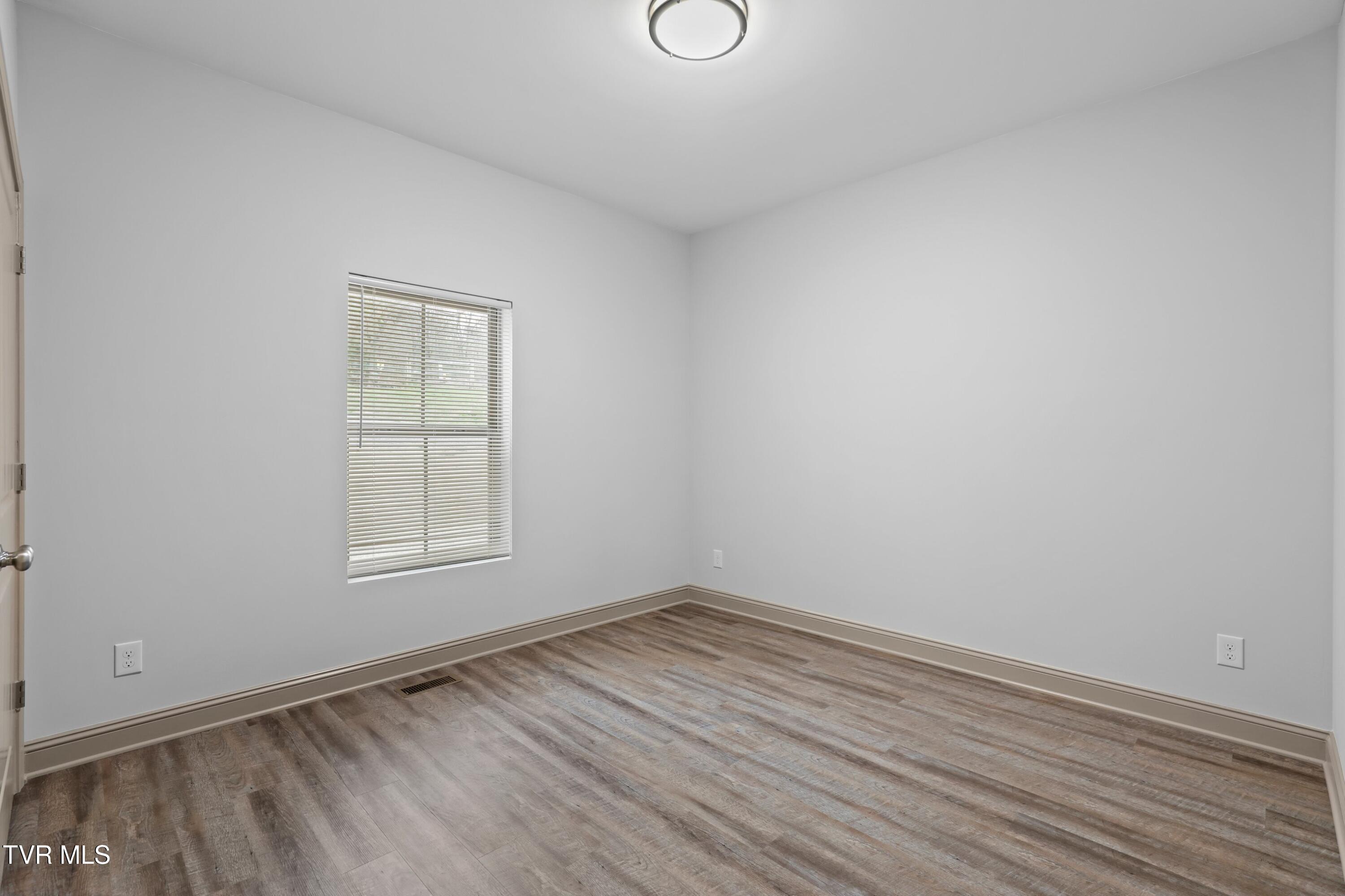 174 Grassy Valley Road Whitesburg, TN 37891 - Photo 35 of 44 015-174GrassyValleyRoad-Whitesburg-TN-37
