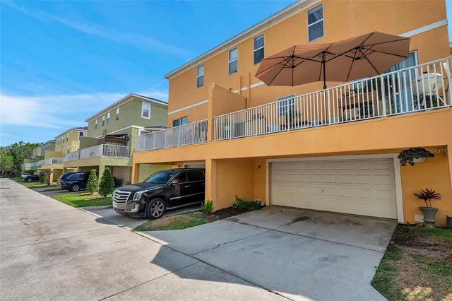 a car parked in front of a building