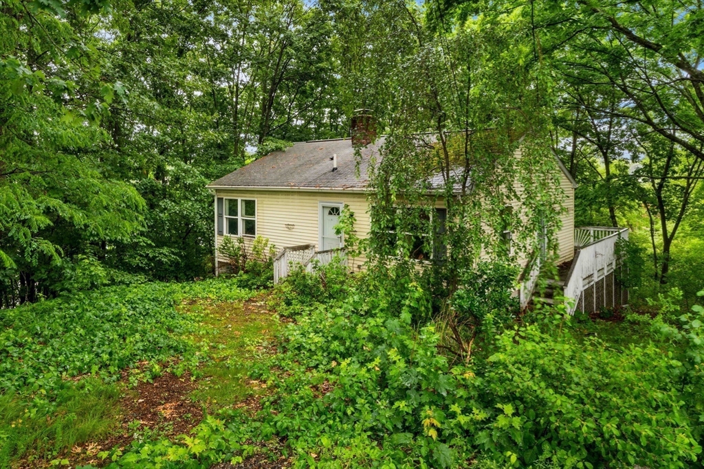 7 Upland Road Natick, MA 01760 - Photo 6 of 15