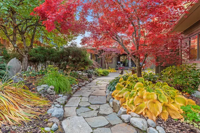 $1,195,000 | 2992 Lake Forest Drive, Hayden Lake, ID 83835