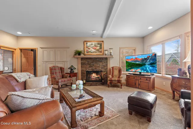 $1,195,000 | 2992 Lake Forest Drive, Hayden Lake, ID 83835