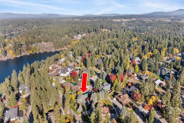 $1,195,000 | 2992 Lake Forest Drive, Hayden Lake, ID 83835