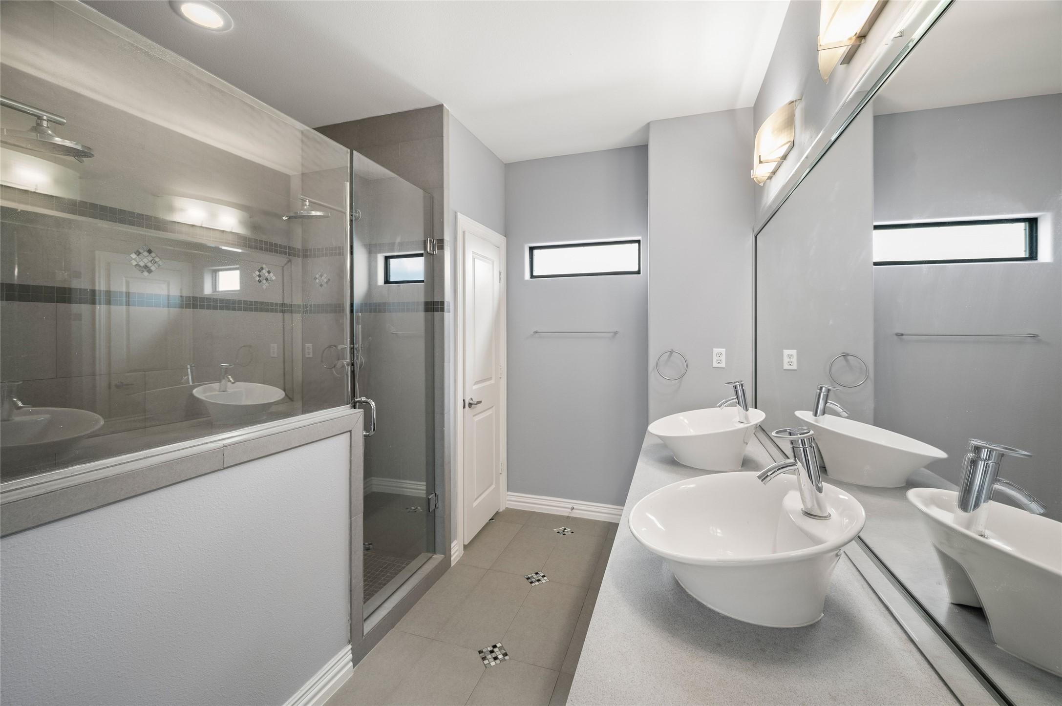 2310 Camden Drive Houston, TX 77021 - Photo 32 of 39 a bathroom with a sink a toilet and shower