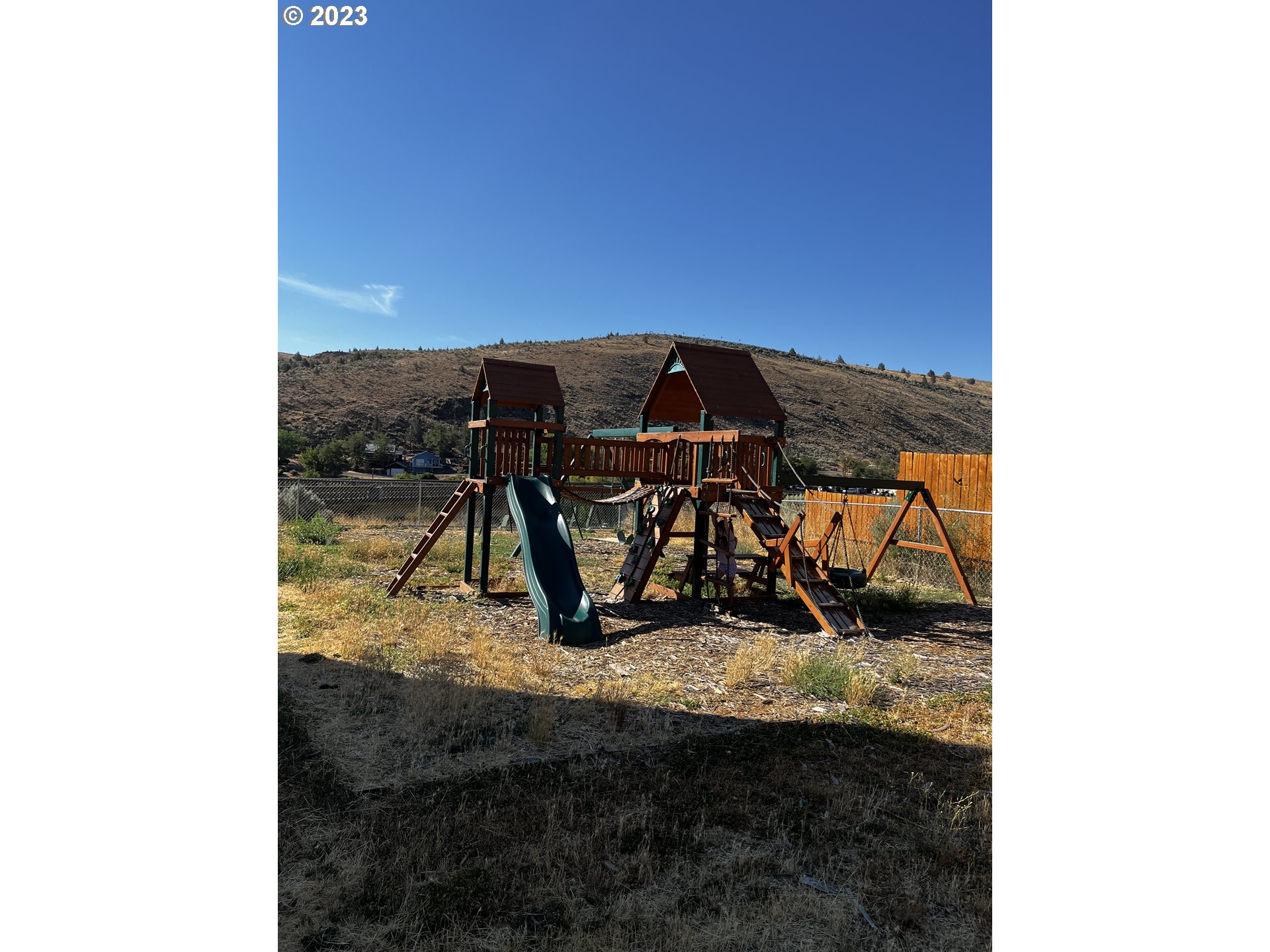 304 Elrod Place Maupin, OR 97037 - Photo 22 of 25 a view of a room with wooden floor