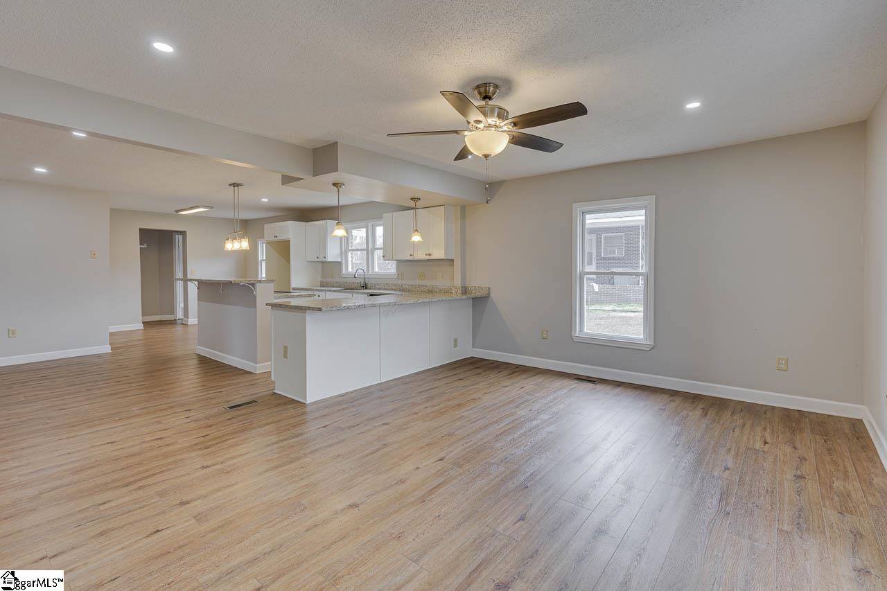 722 North Church Street Union, SC 29379 - Photo 5 of 43