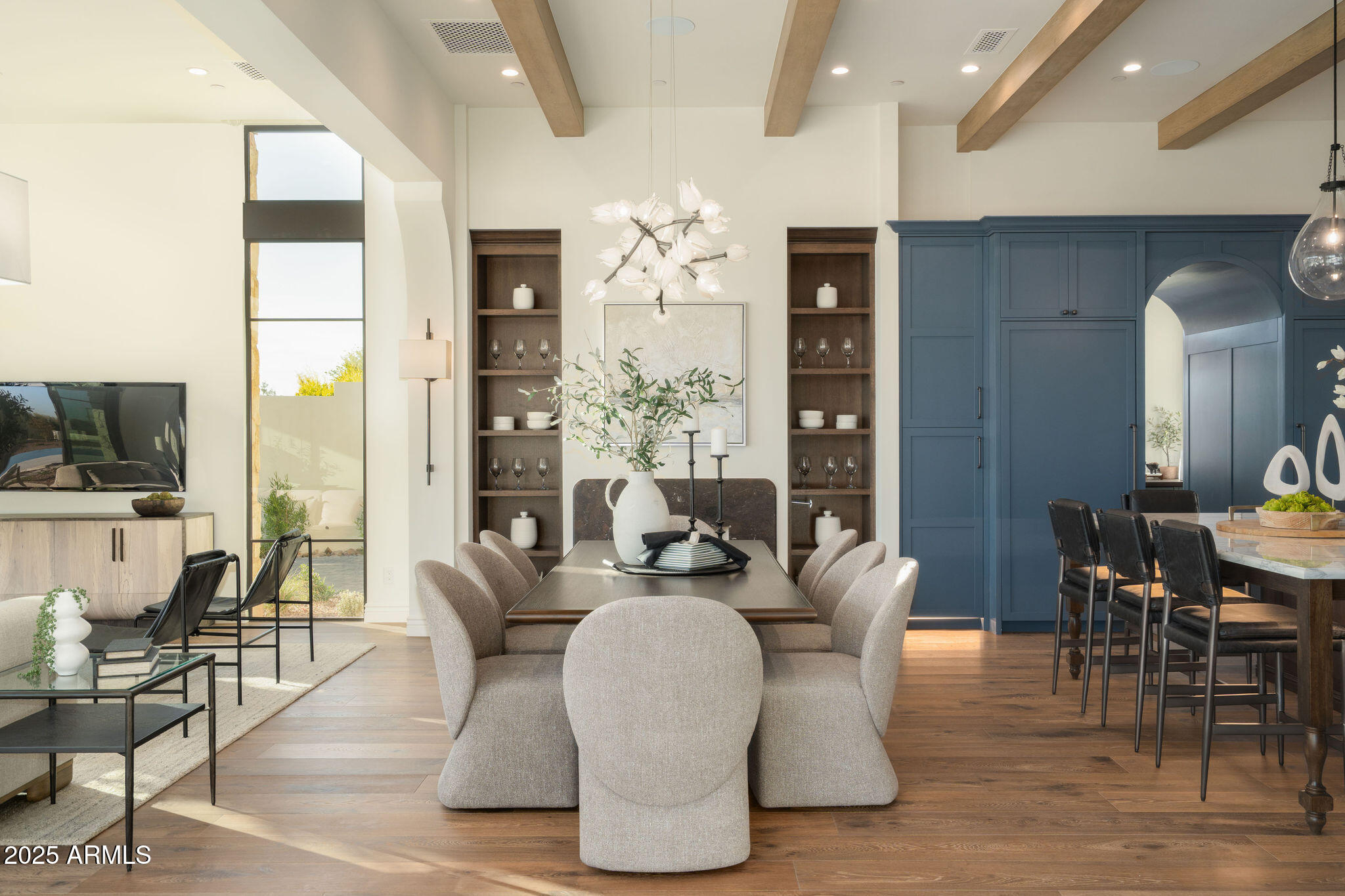5902 East Cactus Wren Road Paradise Valley, AZ 85253 - Photo 14 of 72 a dining room with furniture garden view and a chandelier