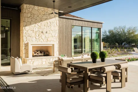 $15,999,999 | 5902 East Cactus Wren Road, Paradise Valley, AZ 85253