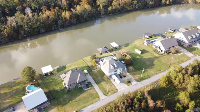 $945,000 | 18429 Amite Acres Drive, Prairieville, LA 70769