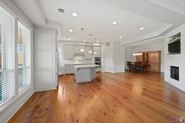 $945,000 | 18429 Amite Acres Drive, Prairieville, LA 70769