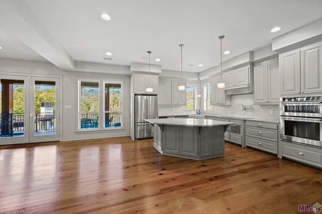 $945,000 | 18429 Amite Acres Drive, Prairieville, LA 70769