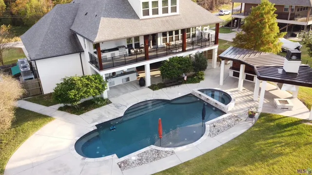 $945,000 | 18429 Amite Acres Drive, Prairieville, LA 70769