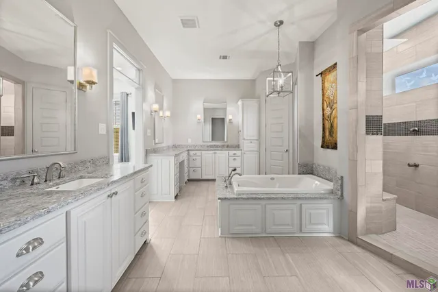 $945,000 | 18429 Amite Acres Drive, Prairieville, LA 70769