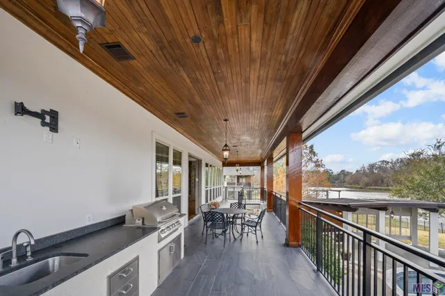 $945,000 | 18429 Amite Acres Drive, Prairieville, LA 70769