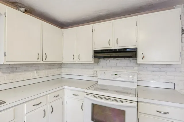 $505,000 | 9 Flash Road, North Reading, MA 01864