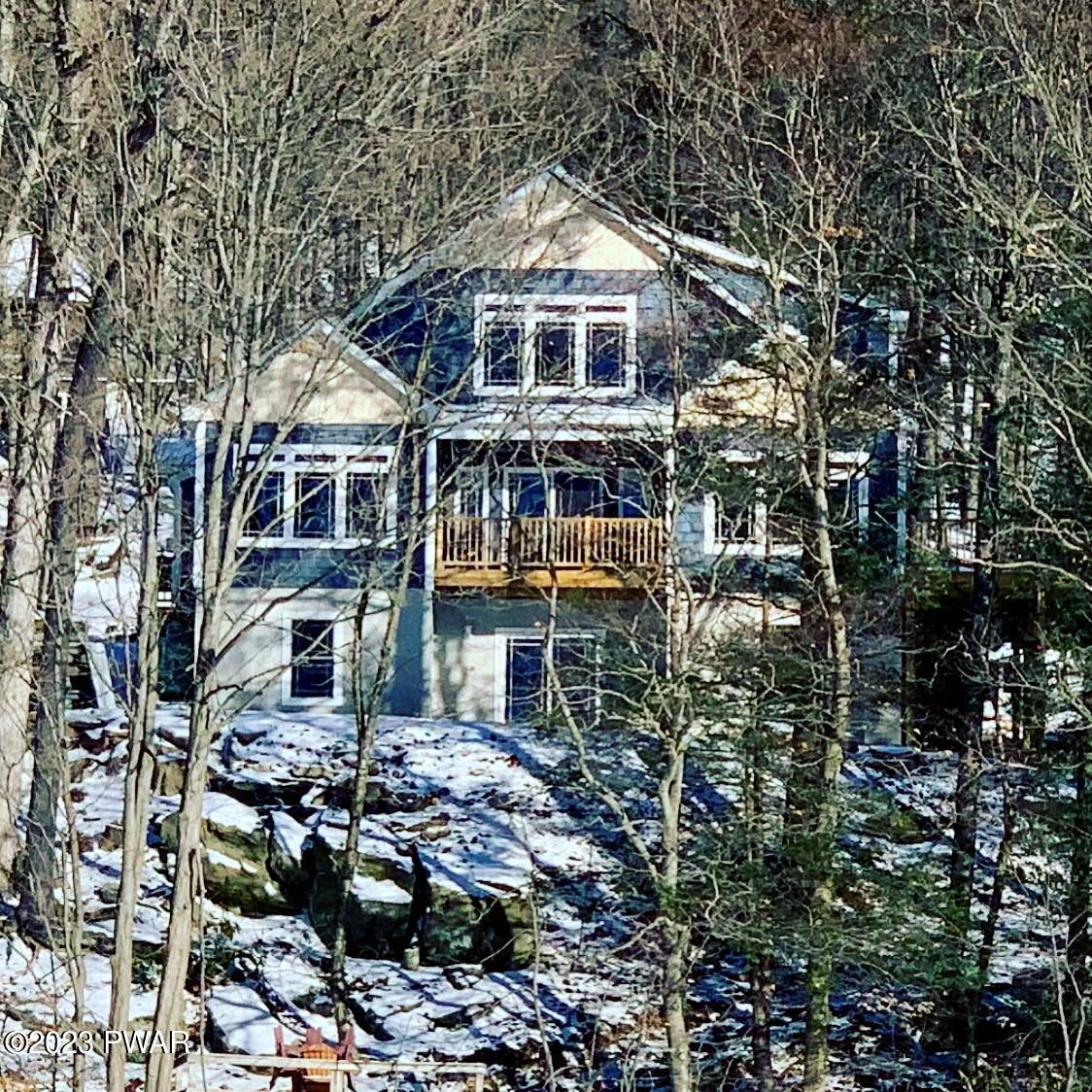 105 Bent Road Greentown, PA 18426 - Photo 1 of 71