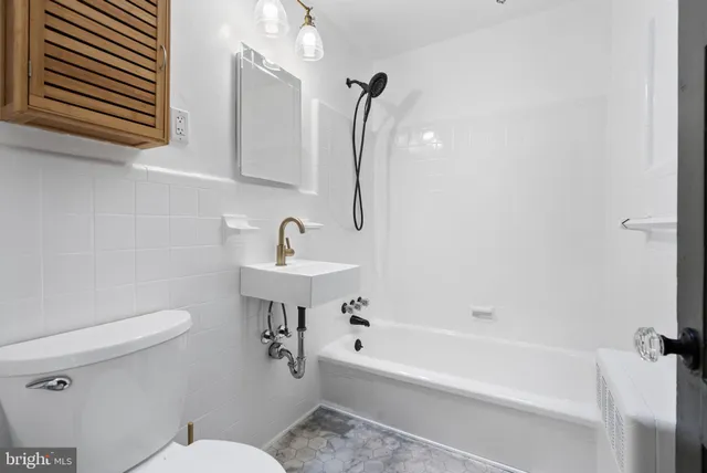 $2,300 | 720 Shaw Avenue, Lansdale, PA 19446