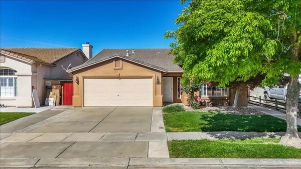 $530,000 | 5927 Westminster Court, Riverbank, CA 95367
