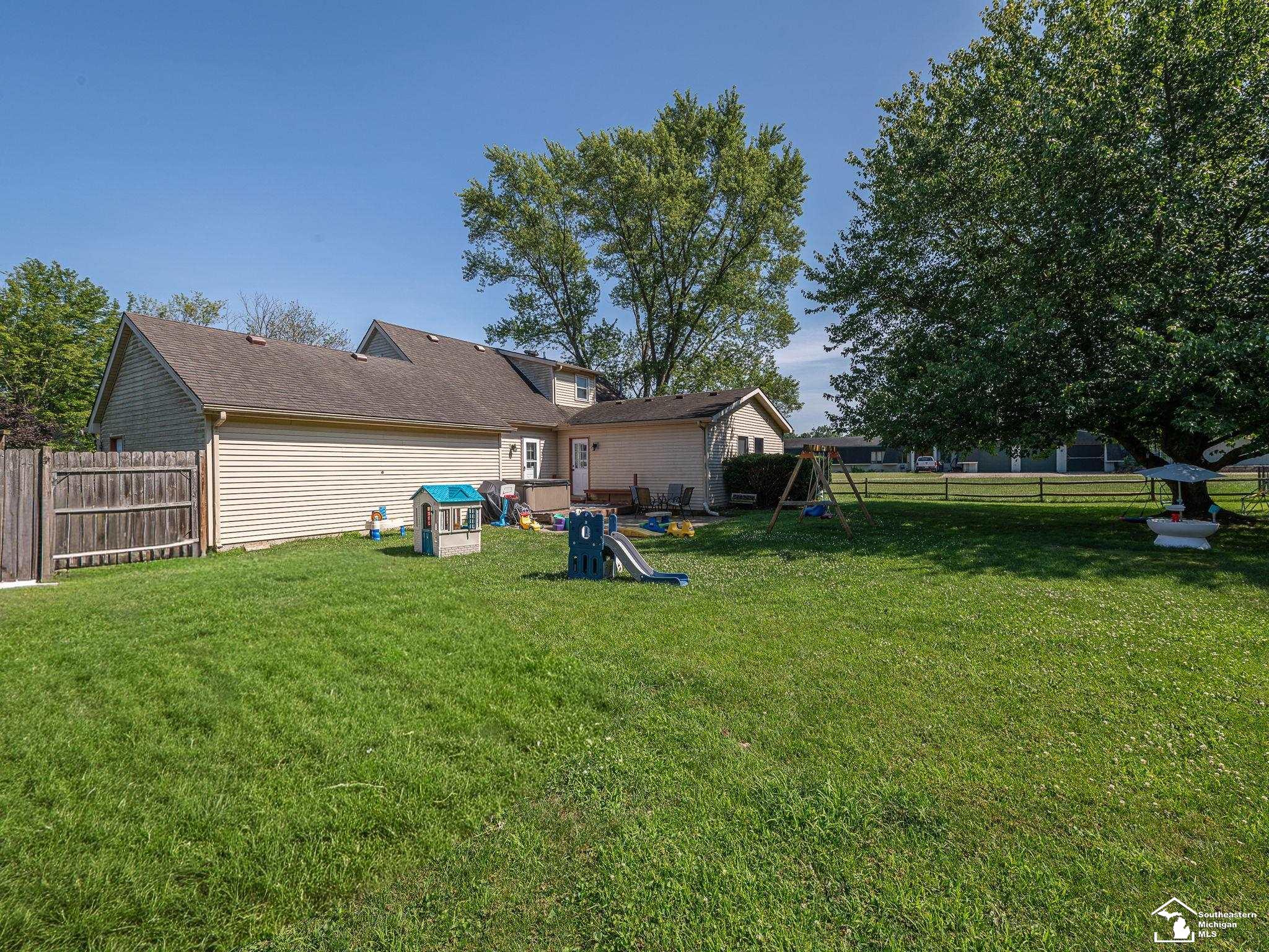 7299 Rumford Road Temperance, MI 48182 - Photo 32 of 35
