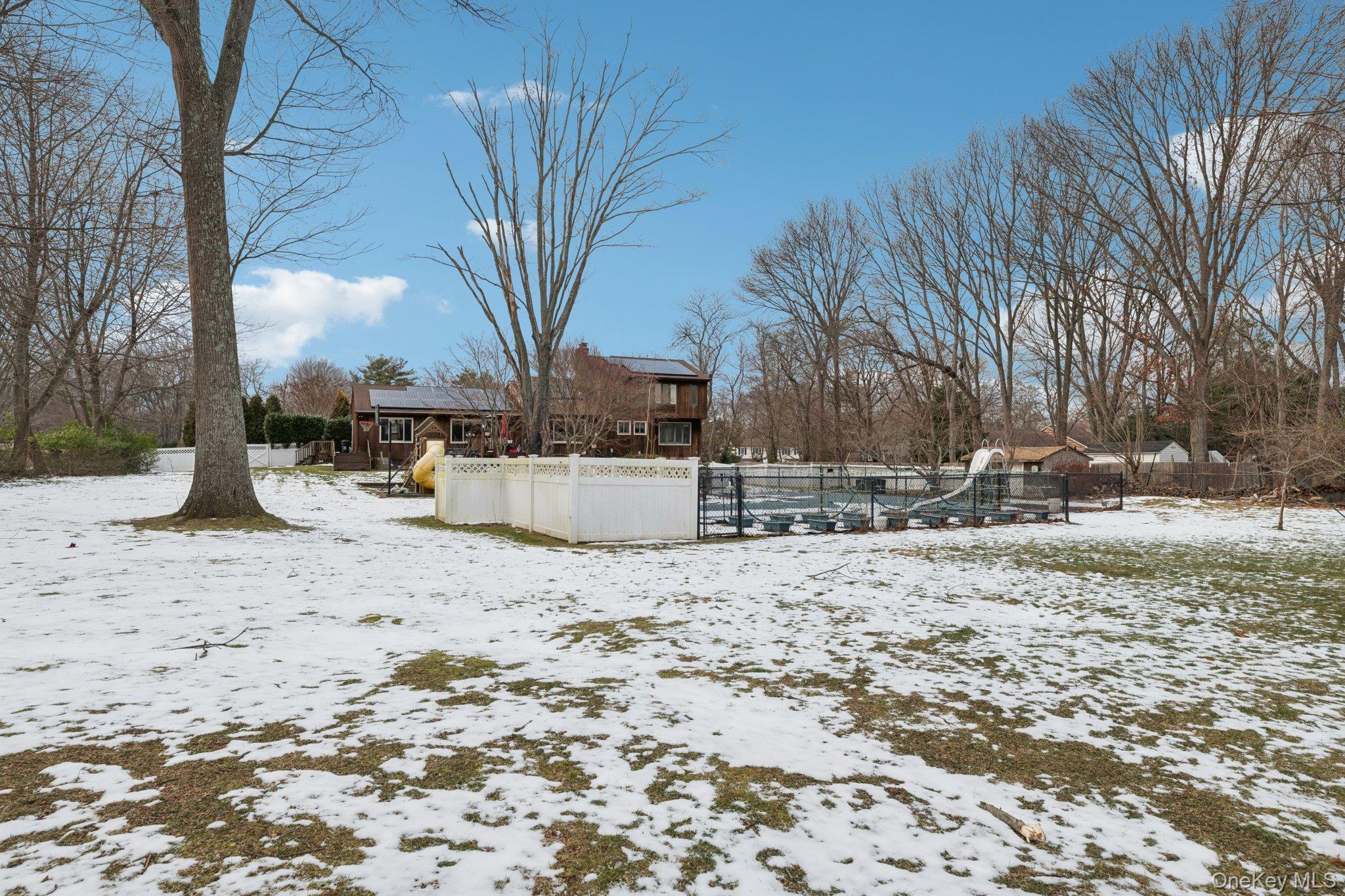 16 Fox Hollow Ridings Road Northport, NY 11768 - Photo 25 of 30