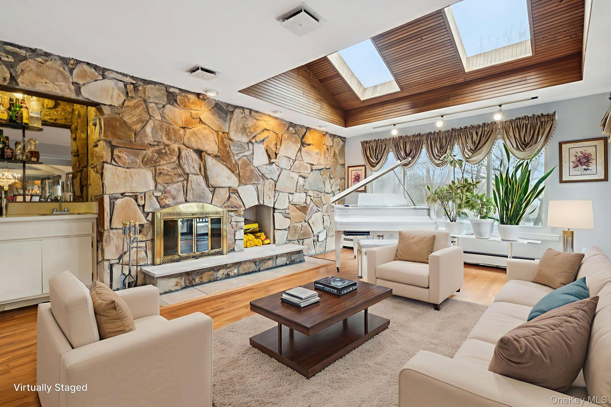 16 Fox Hollow Ridings Road Northport, NY 11768 - Photo 7 of 30