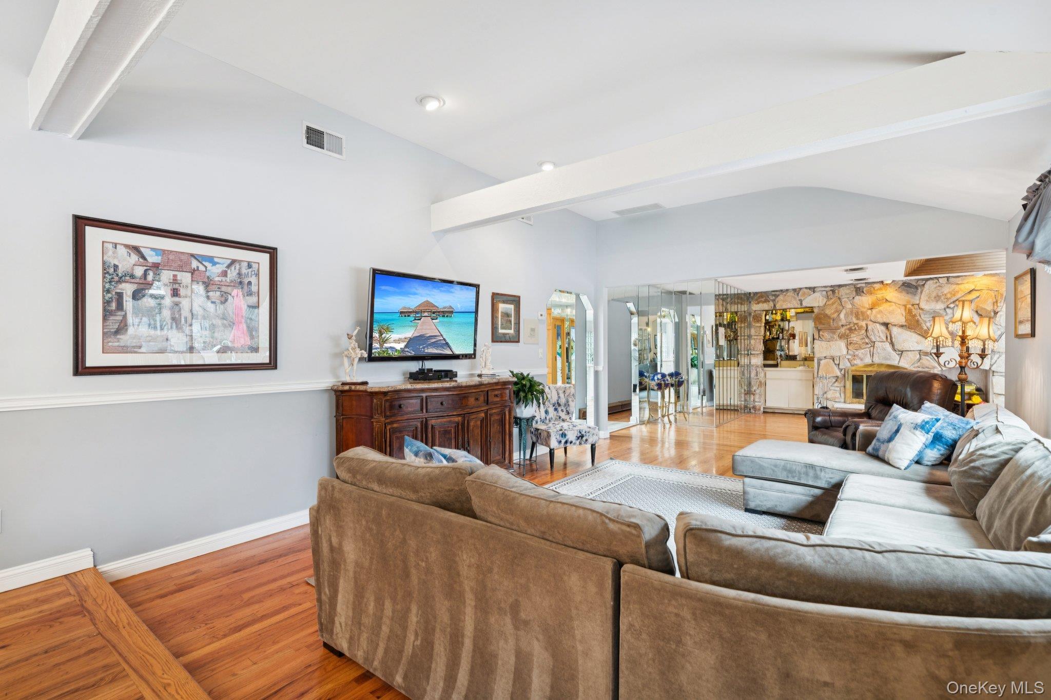 16 Fox Hollow Ridings Road Northport, NY 11768 - Photo 10 of 30