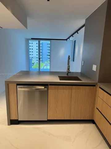 $2,650 | 800 North Miami Avenue, Unit E901, Miami, FL 33136