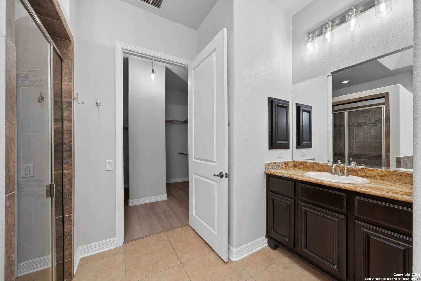 9911 Barefoot Way Boerne, TX 78006 - Photo 25 of 42