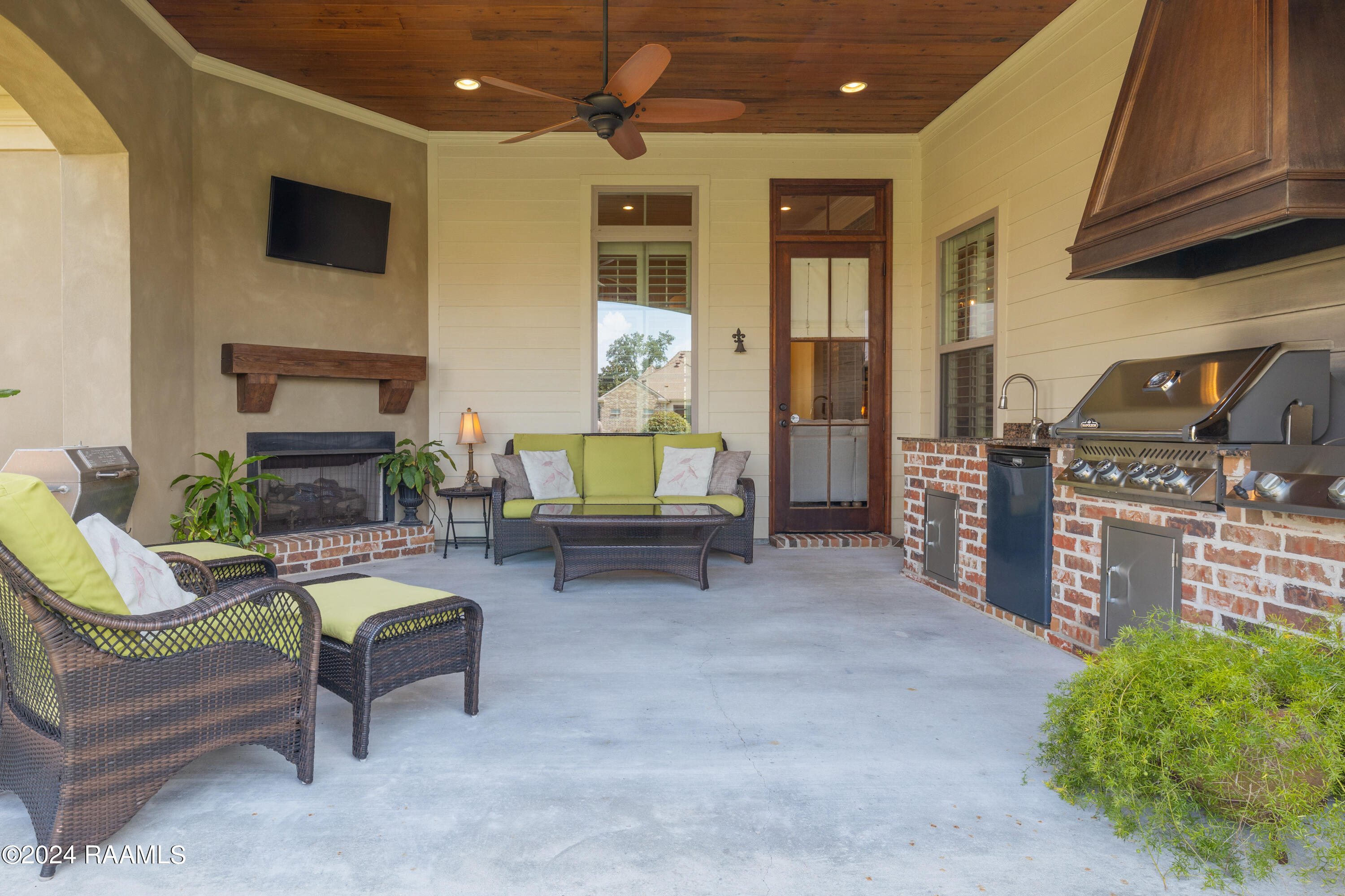 209 Rue De Frejus Broussard, LA 70518 - Photo 33 of 47 209 Rue De Frejus-33