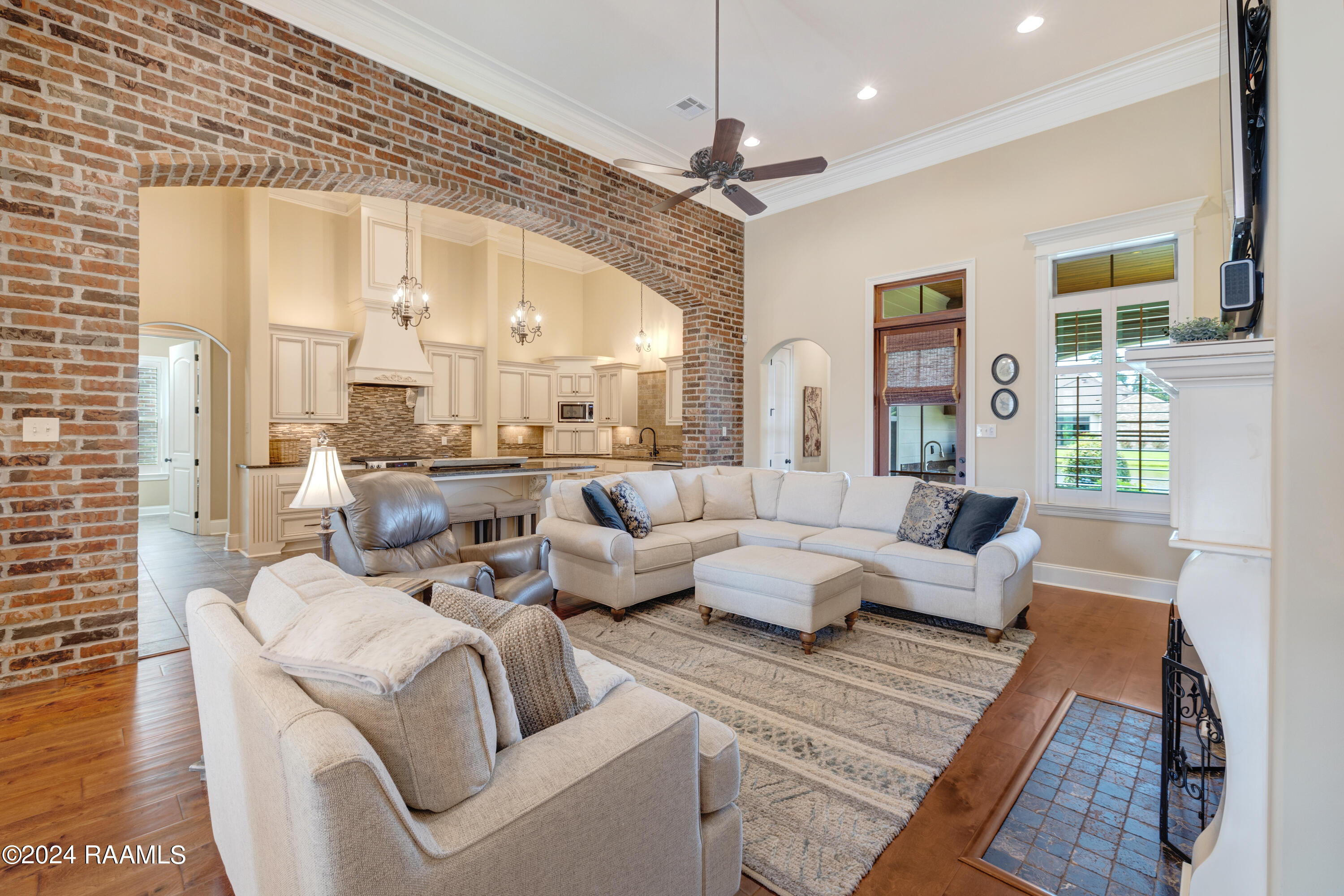 209 Rue De Frejus Broussard, LA 70518 - Photo 8 of 47 209 Rue De Frejus-10