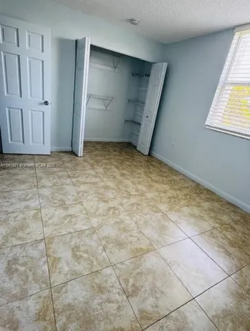 $2,300 | 2425 Northeast 135th Street, Unit 401, North Miami, FL 33181