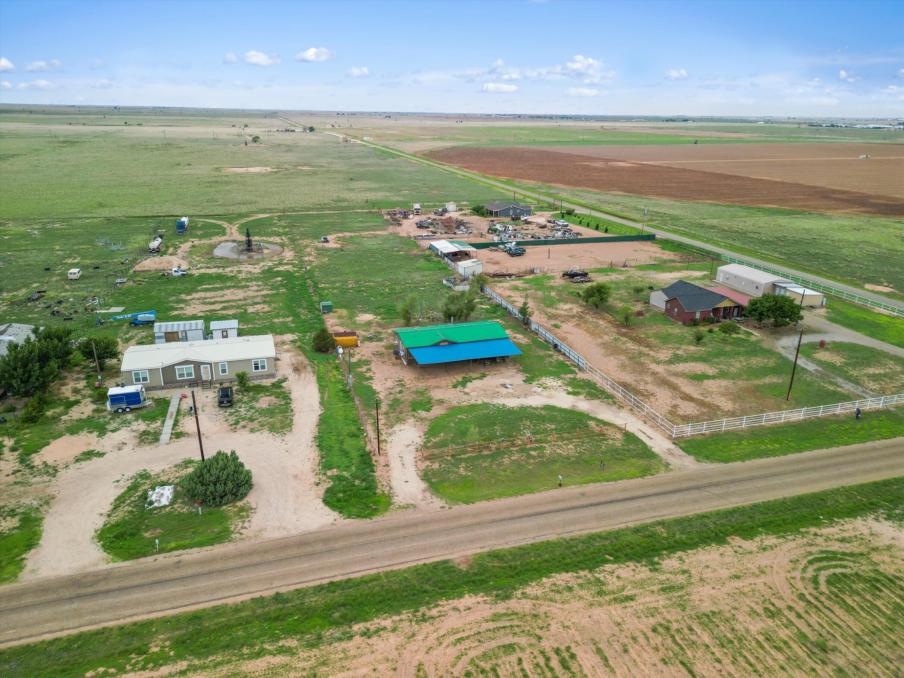 3104 Black Gold Road Levelland, TX 79336 - Photo 4 of 8 4-3104 Black Gold Rd